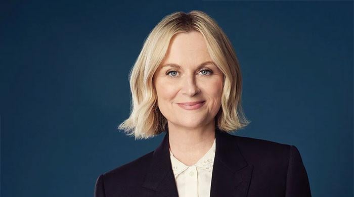 Amy Poehler delights in Hugh Jackman's Australian present : 'He's a prince'