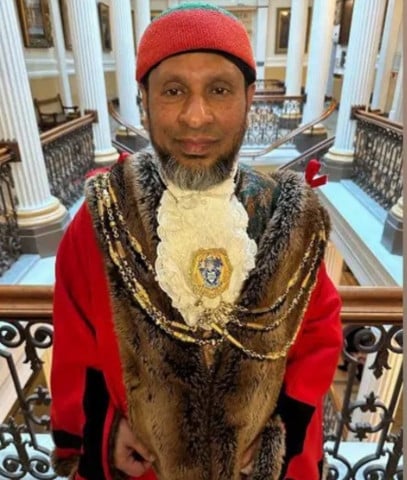 Brighton city in UK elects first Muslim mayor