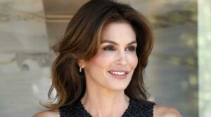 Cindy Crawford talks out-earning her parents as a teen: 'I was the big fish'