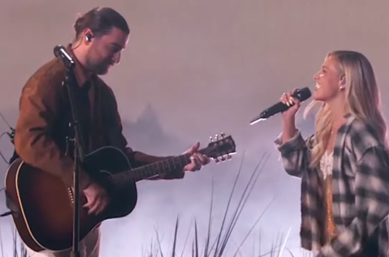 Kelsea Ballerini and Noah Kahan take the stage together at 2024 ACM Awards