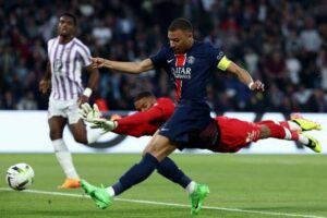 Mbappe bids farewell to PSG fans with defeat in final home game