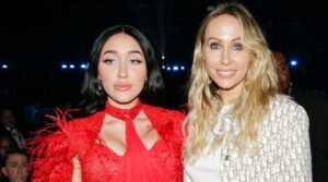 Noah Cyrus sends adorable birthday tribute to mom Tish amid family drama