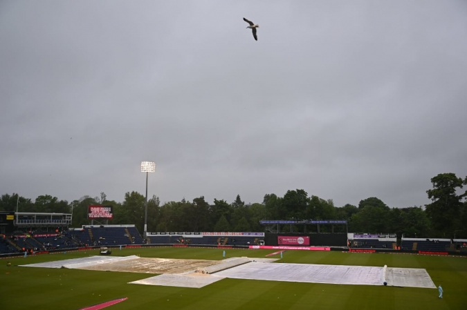 Pakistan vs England: rain plays spoilsport in Cardiff as third T20I washed out