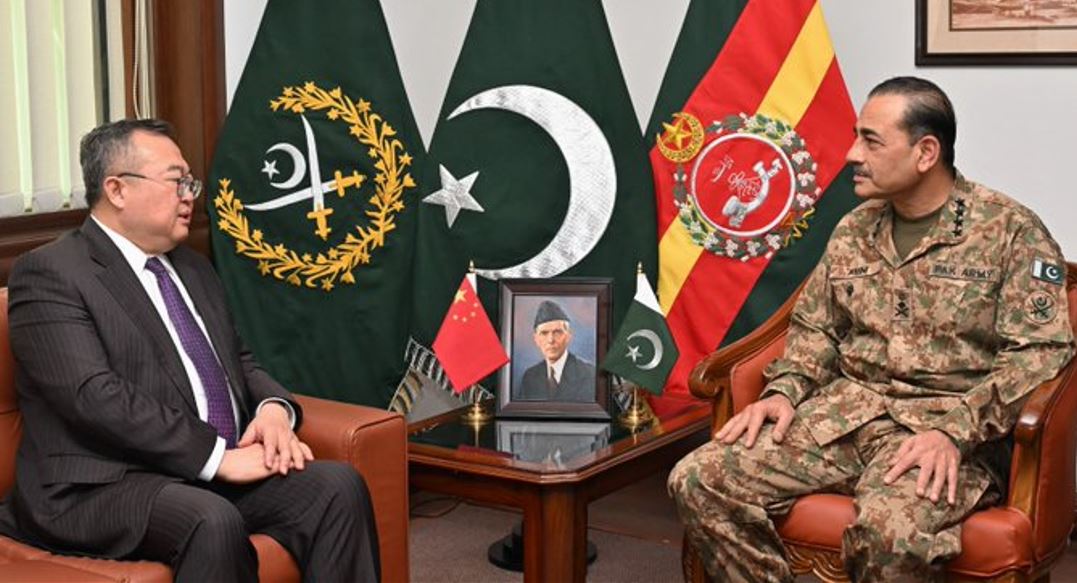 Chinese Minister commends Pak Army for ensuring security of CPEC Projects in meeting with COAS