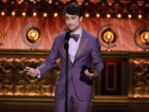 daniel radcliffe wins first tony award