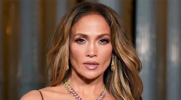 Jennifer Lopez eager to keep work-life balance amid marriage troubles