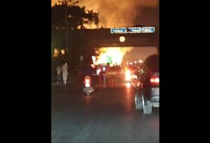 Massive fire erupts on Lahore-Islamabad motorway M2 near Thokar Niaz Baig