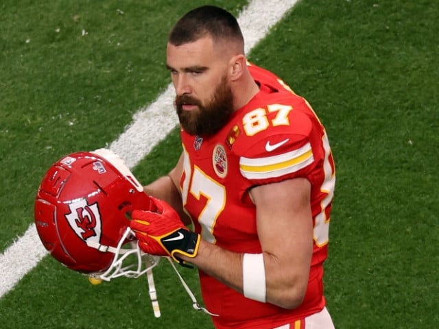 NFL athletes mimic Travis Kelce in a clip: “Hey Taylor, how you doin’?”