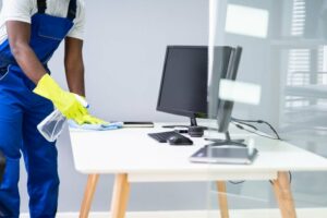 Office Cleaning in London: Ensuring a Pristine Workplace