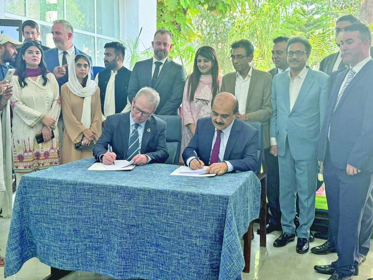 Pakistan, Google agree to foster digital classrooms