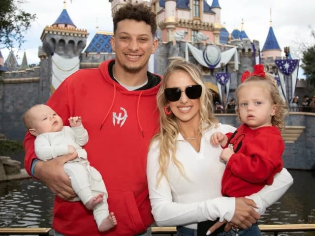 Patrick and Brittany Mahomes’ children are both mega Swifties and Chiefs fans