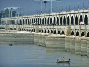 sukkur barrage photo express file