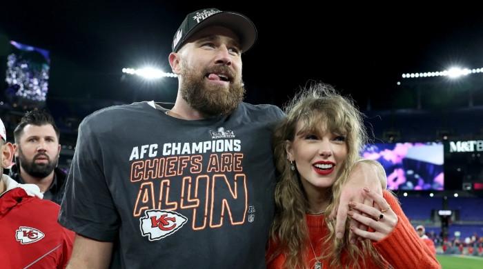 Taylor Swift's public praise for Travis Kelce puts separation rumors to rest