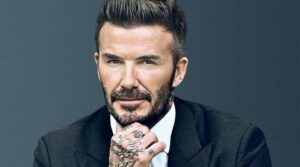 Watch David Beckham abs-solutely crushing his morning workout