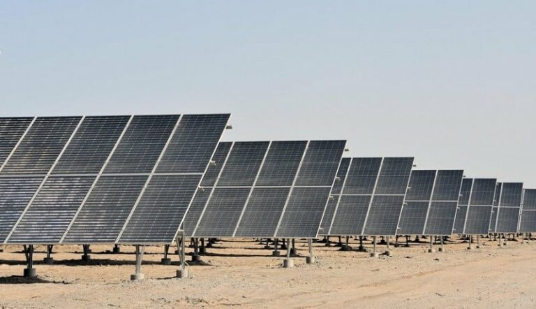 World's biggest solar farm comes online in China's Xinjiang